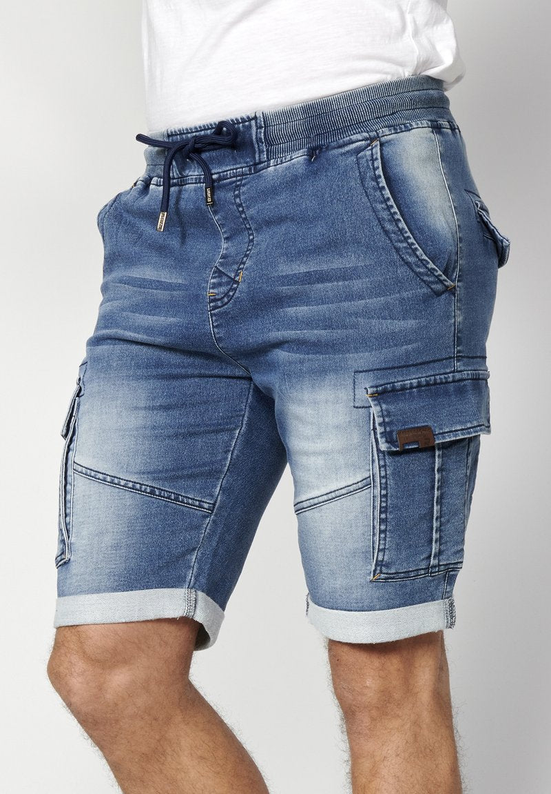 Koroshi BERMUDA JOGGER - Jeans Shorts - Azul Med Medium Blue