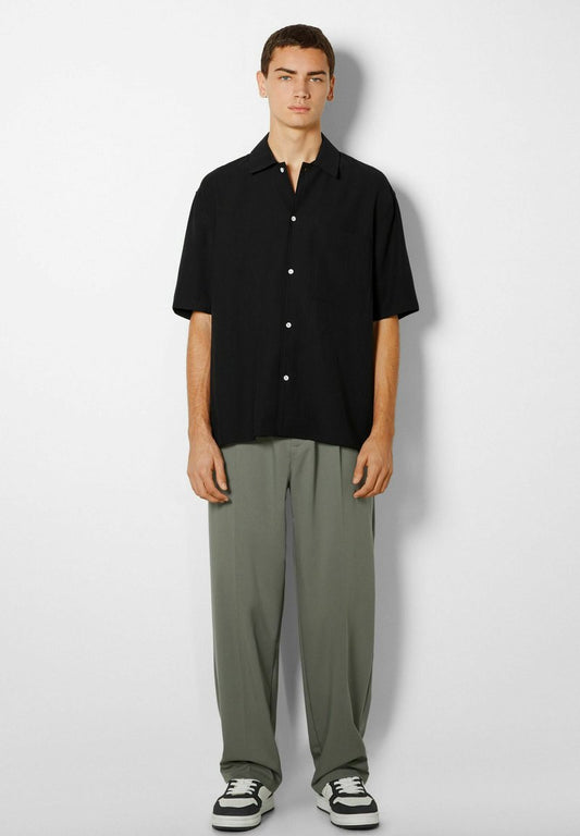 BERSHKA RELAXED FIT - Hemd - Black