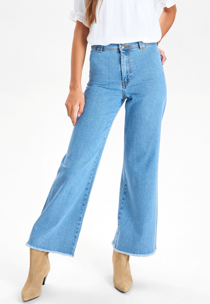 NUNATASJA - Flared Jeans - Dark Blue Denim
