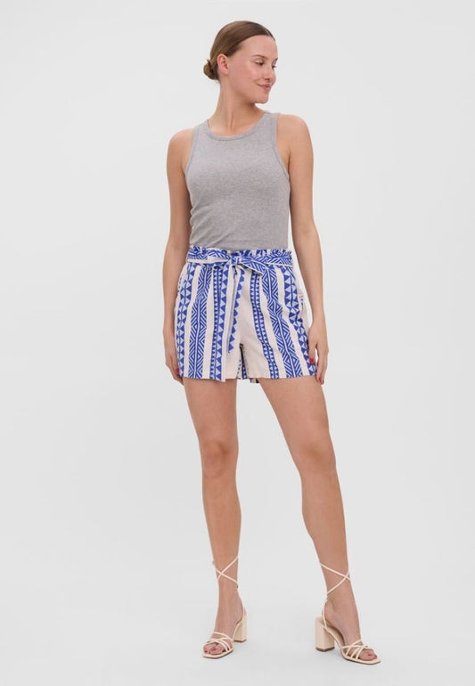 Vero Moda GEBUNDENE - Shorts - Birch