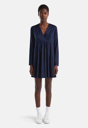 United Colors Of Benetton PATTERNED - Freizeitkleid - Light Blue