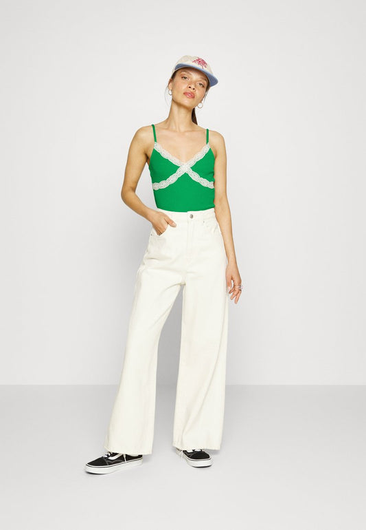 ONLY Petite ONLROSIE SLEEVELESS - Top - Jolly Green/cloud Dancer