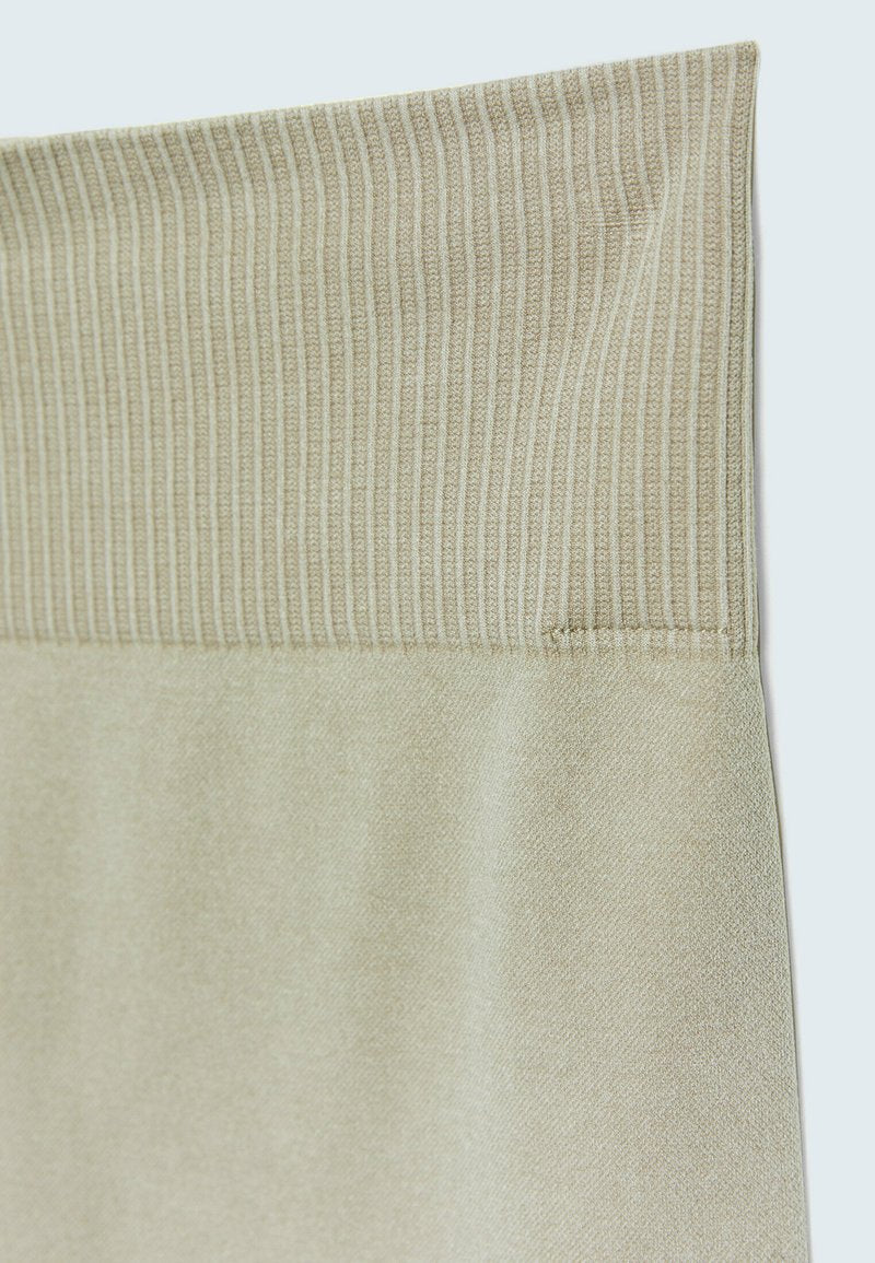 Stradivarius FADED EFFECT CYCLING - Shorts - Light Brown