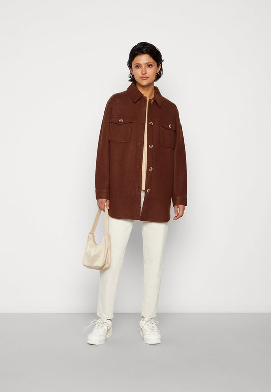 Pieces PCJUDY SHACKET - Kurzmantel - Chicory Coffee