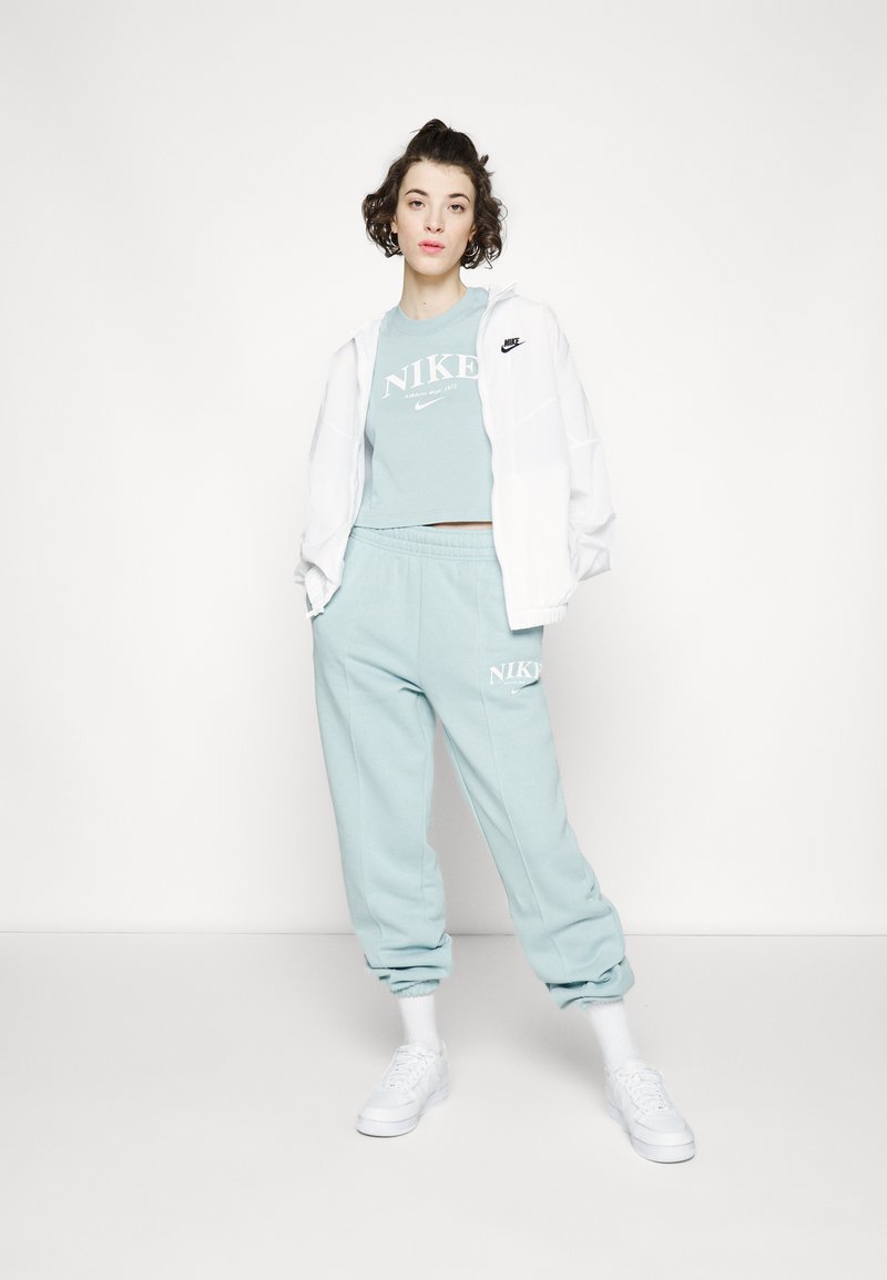 Nike Sportswear Windbreaker - White/black