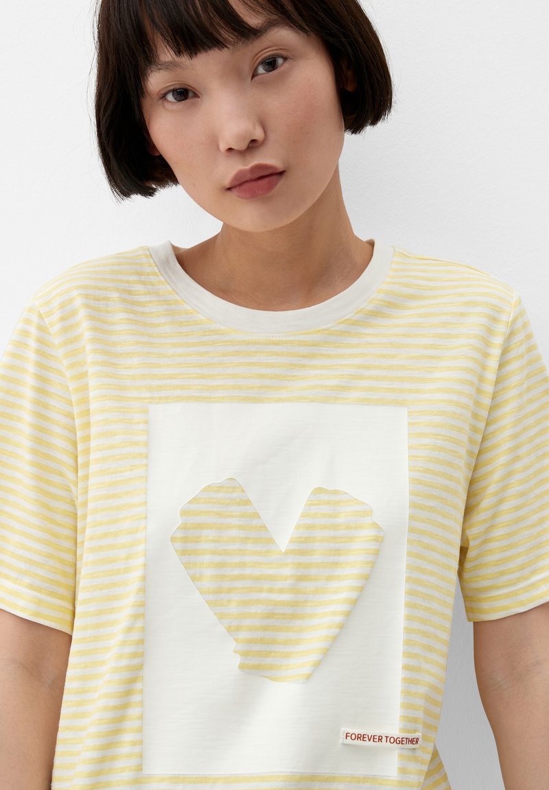S.Oliver RAYÉ À IMPRIMÉ SUR LE DEVANT - T-Shirt Print - Helles Zitrone