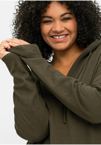 Sheego PULLOVER - Kapuzenpullover - Dunkeloliv