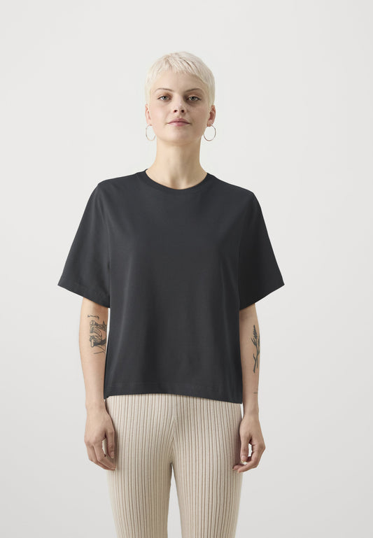 ONLY Petite ONLLINA BOXY TEE - Basic T-shirt - Black