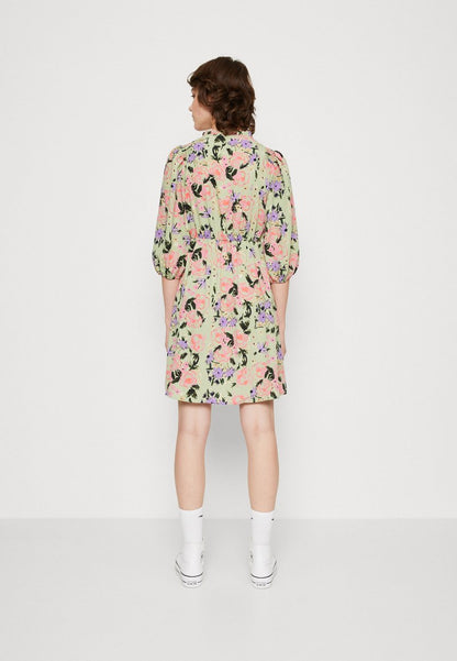 Vero Moda VMSERENITY OLIVIA DRESS - Freizeitkleid - Reseda/serenity