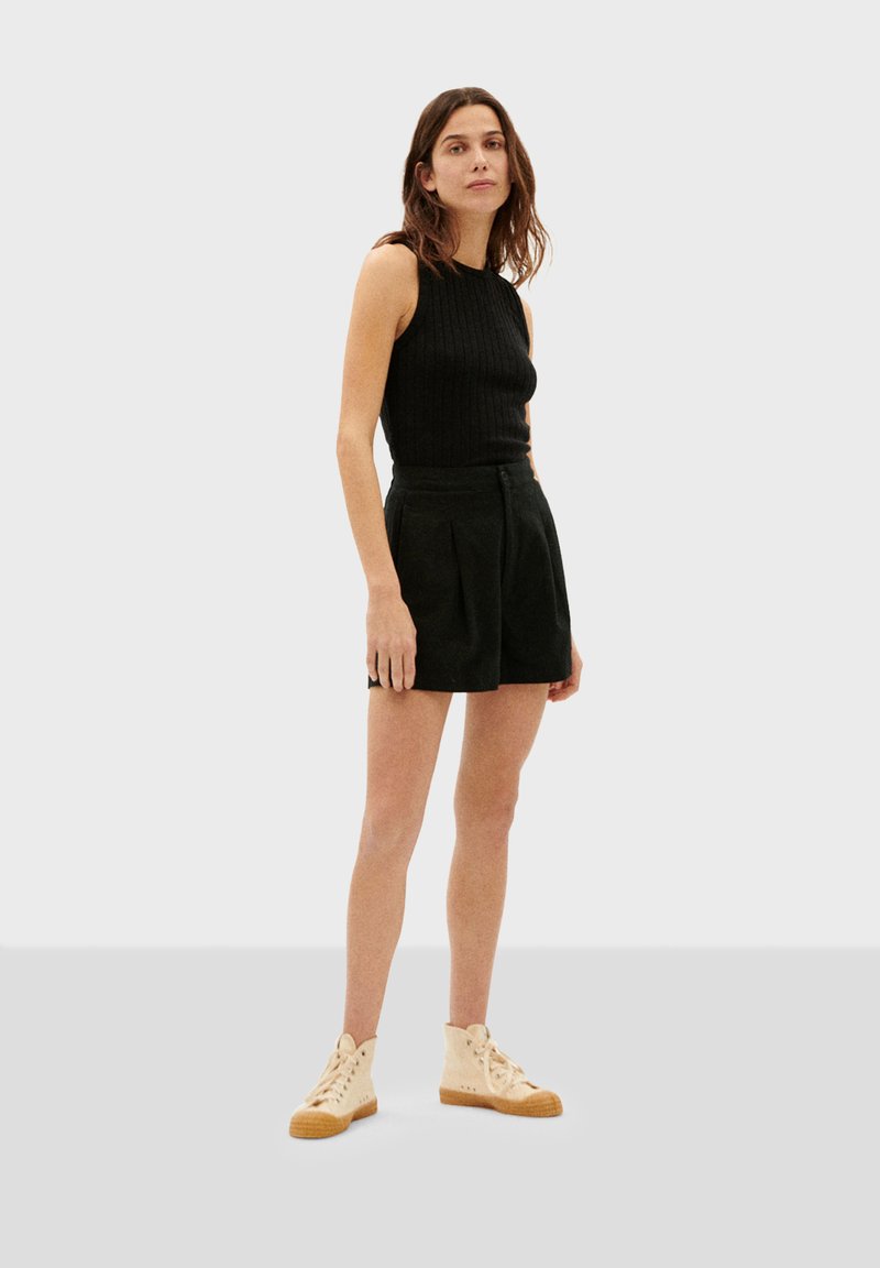 Thinking Mu NARCISO - Shorts - Black