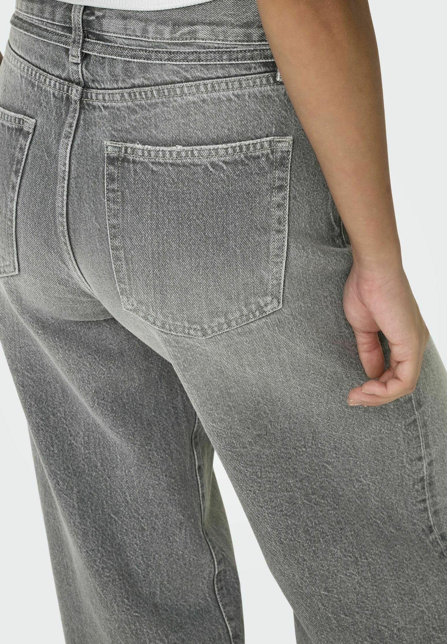 ONLY BALLON SCHNITT MITTLERE TAILLE - Wide Leg - Medium Grey Denim