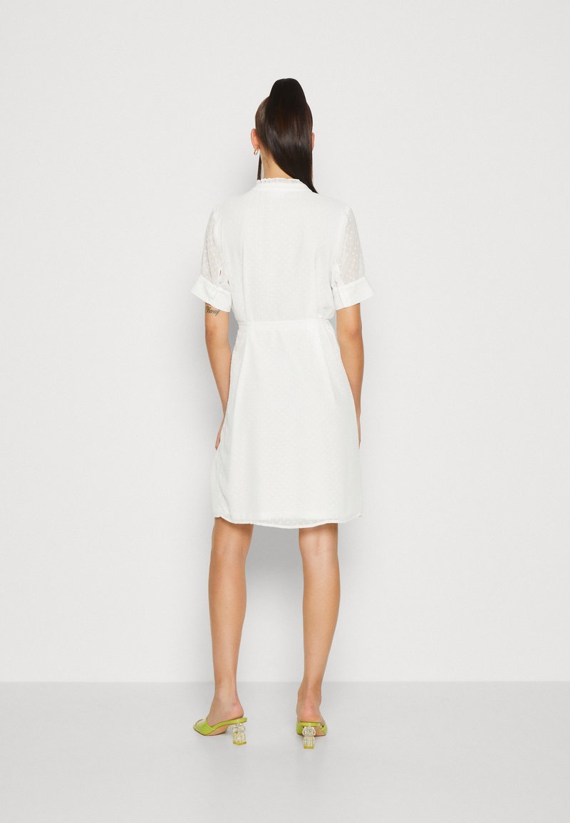 Vila VIDOBBY V NECK DRESS - Blusenkleid - Snow White