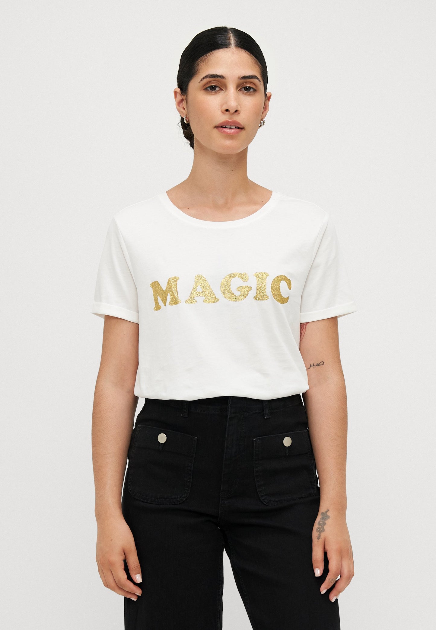 ONLY Petite ONLOLIVE AMOUR GLITTER - Print T-shirt - Cloud Dancer/gold-coloured