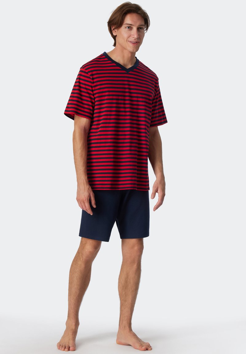 Schiesser ESSENTIALS - Nachtwäsche Set - Rot