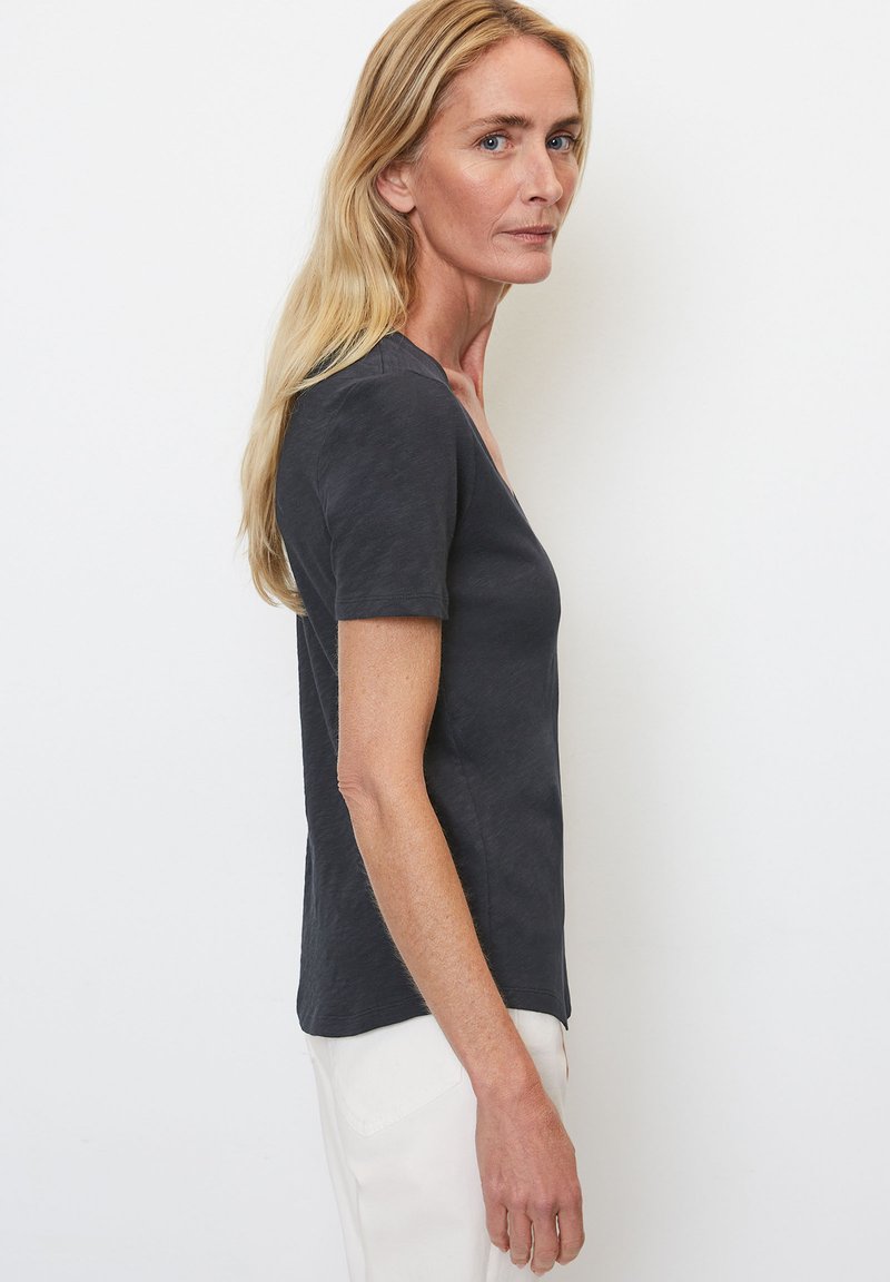 Marc O'Polo V-NECK REGULAR - T-Shirt Basic - Deep Blue Sea