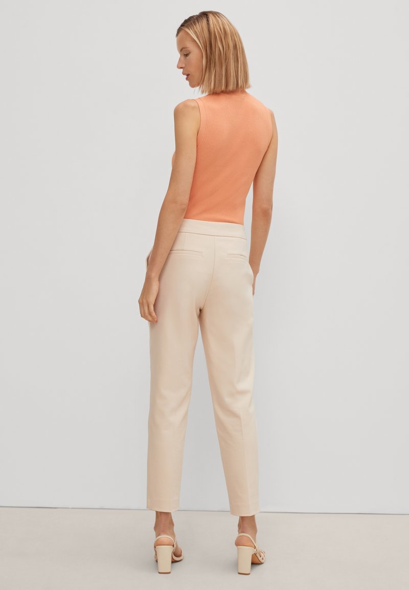 Comma Top - Mango
