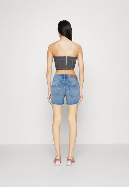 ONLY ONLBLUSH MID RAW - Jeans Shorts - Light Blue Denim