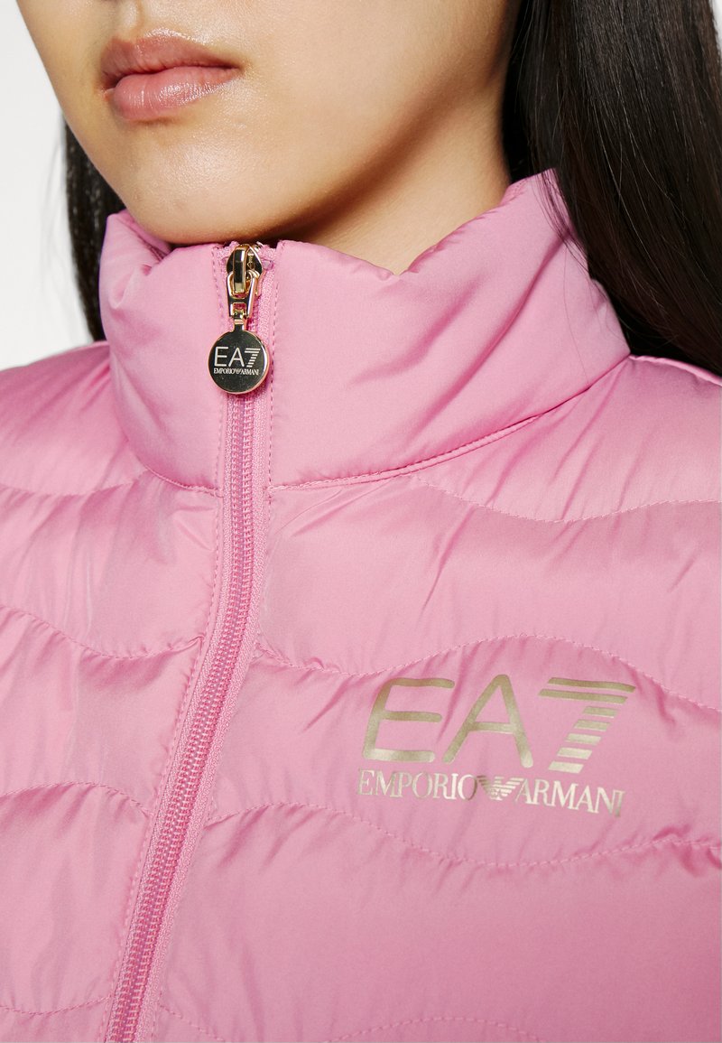 EA7 Emporio Armani JACKET - Weste - Pink/gold