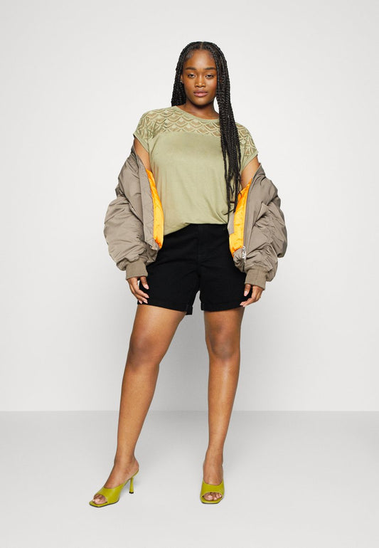 NMSMILEY CURVE - Shorts - Black