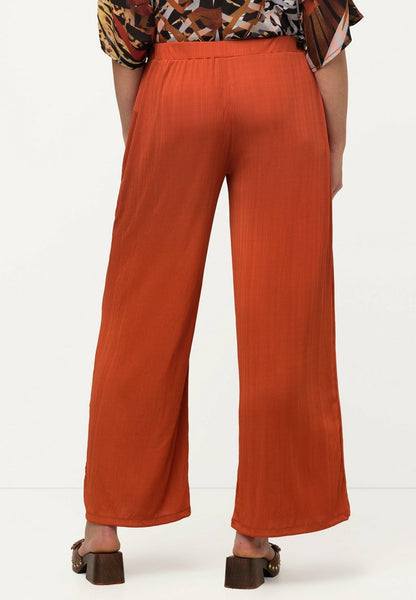 Ulla Popken MARY COUPE MARLENE JAMBE LARGE TAILLE ÉLASTIQUE - Stoffhose - Terre/cuite