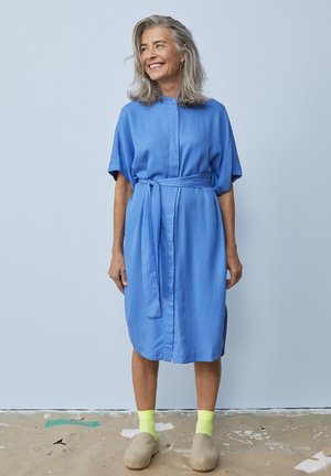  RUFFLE - Blusenkleid - Royal