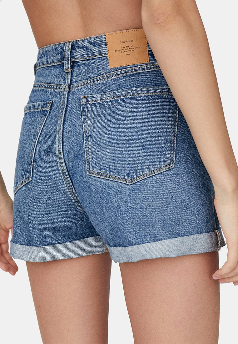 Stradivarius MOM-FIT - Jeans Shorts - Blue Denim