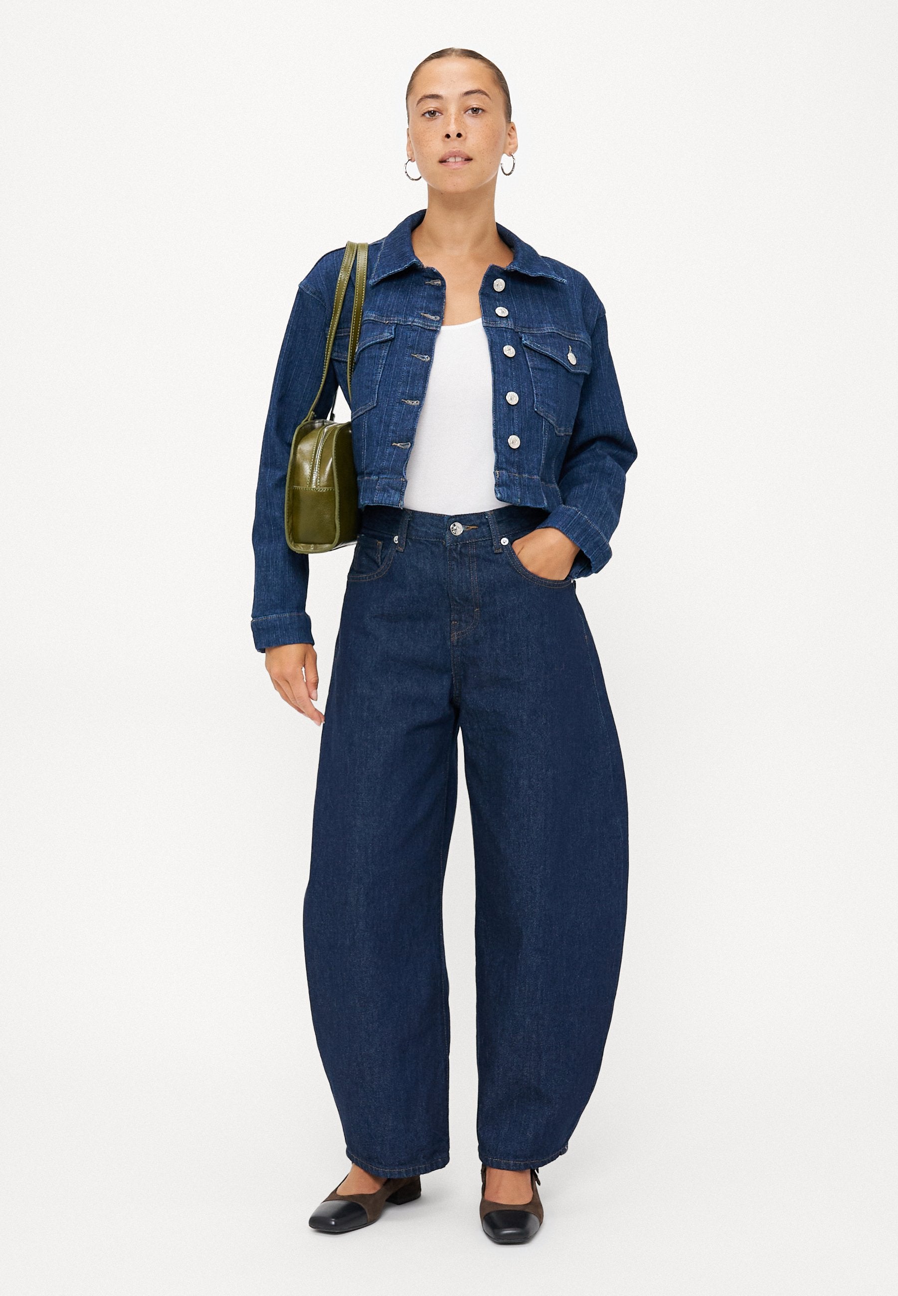 ONLY Petite ONLTAYLOR RINSE BARREL - Relaxed Fit Jeans - Dark Blue Denim