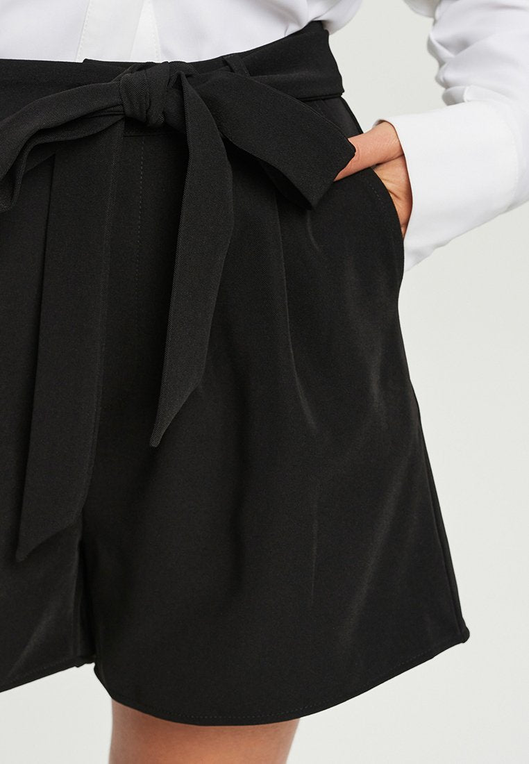  MATEO - Shorts - Black