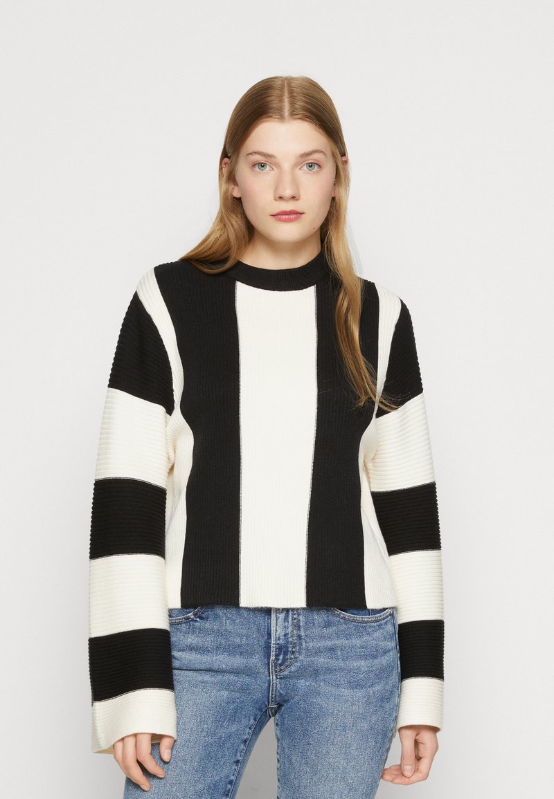 NA-KD STRIPED DETAIL - Strickpullover - Black/off White