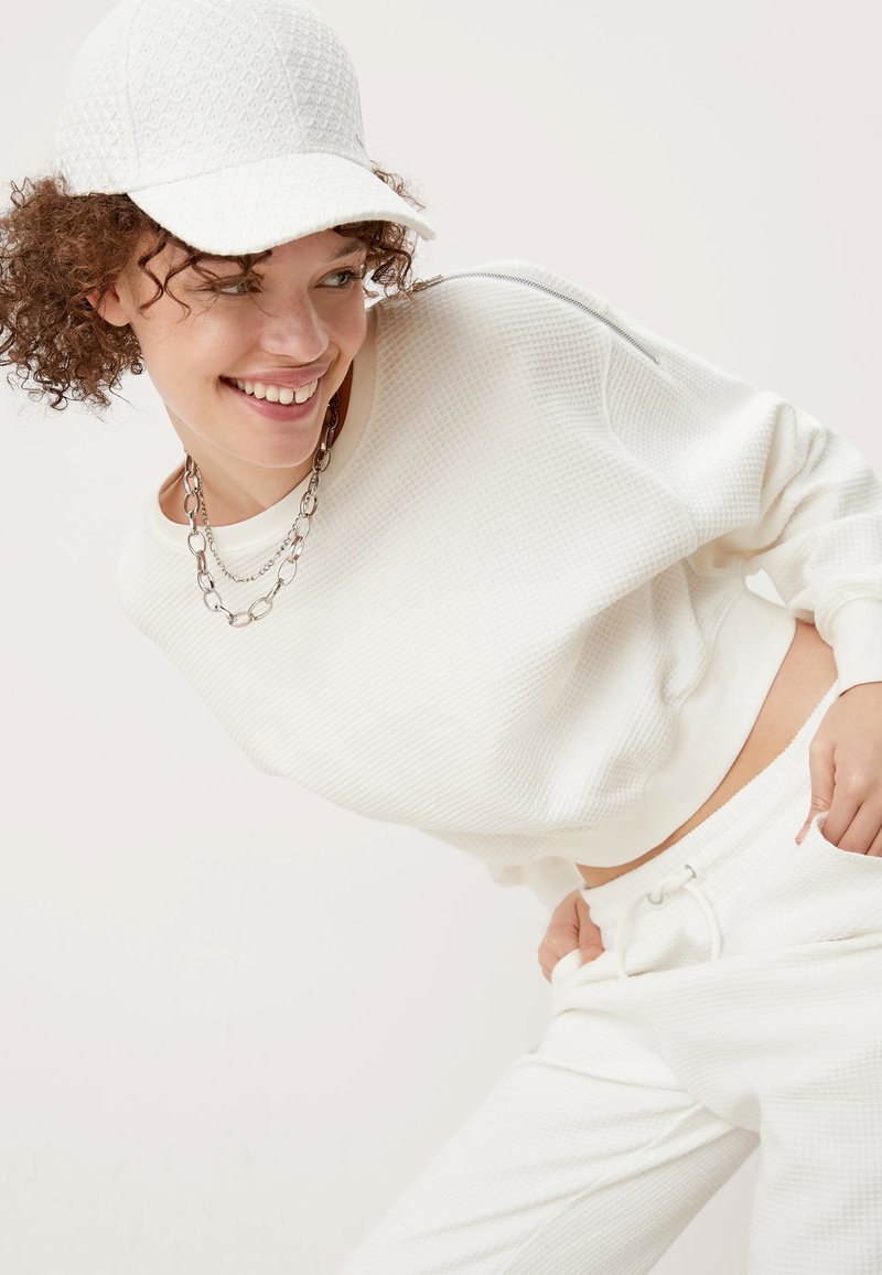 QS By S.Oliver MIT WAFFELSTRUKTUR - Sweatshirt - Off-white