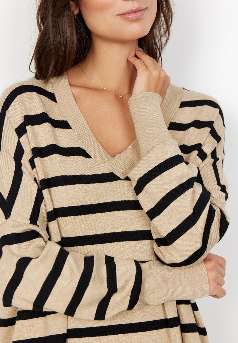 Soyaconcept SC DOLLIE STRIPE - Strickpullover - Sand Mel Combi
