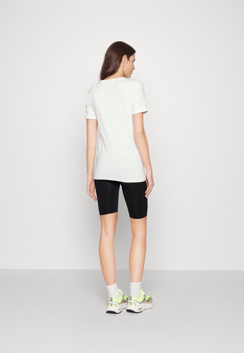 Pieces Maternity PMHASSNI - Shorts - Black