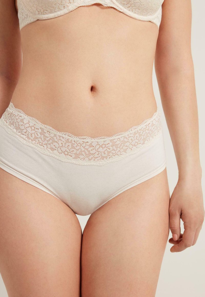  CULOTTE AUS BAUMWOLLE UND RECYCELTER SPITZE - Slip - Crema Di Latte