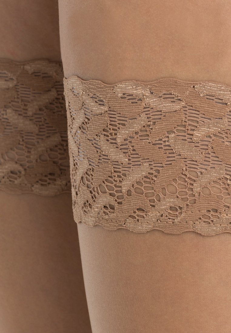 Falke SHELINA 12 DENIER STAY UPS ULTRA-TRANSPARENT SHINY - Overkneestrümpfe - Powder