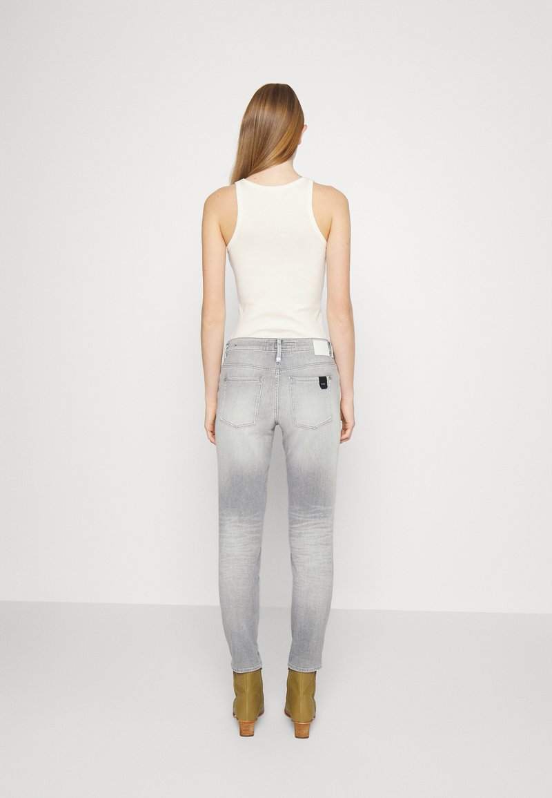 DRYKORN LIKE - Jeans Relaxed Fit - Grau