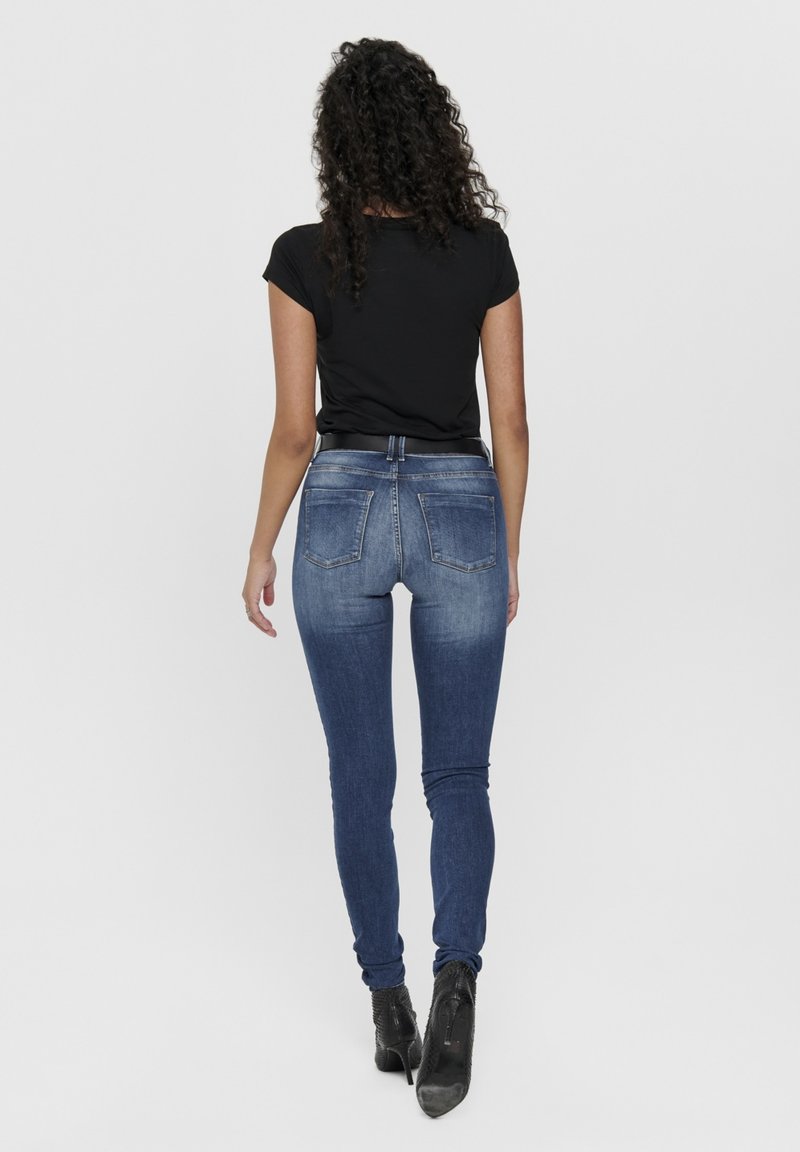 ONLY ONLSHAPE - Jeans Skinny Fit - Medium Blue Denim