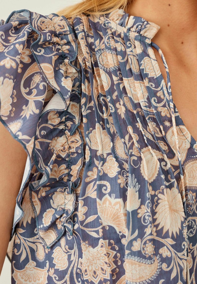 Next FLUTTER SLEEVE PINTUCK SHORT SLEEVE - Bluse - Blue Floral