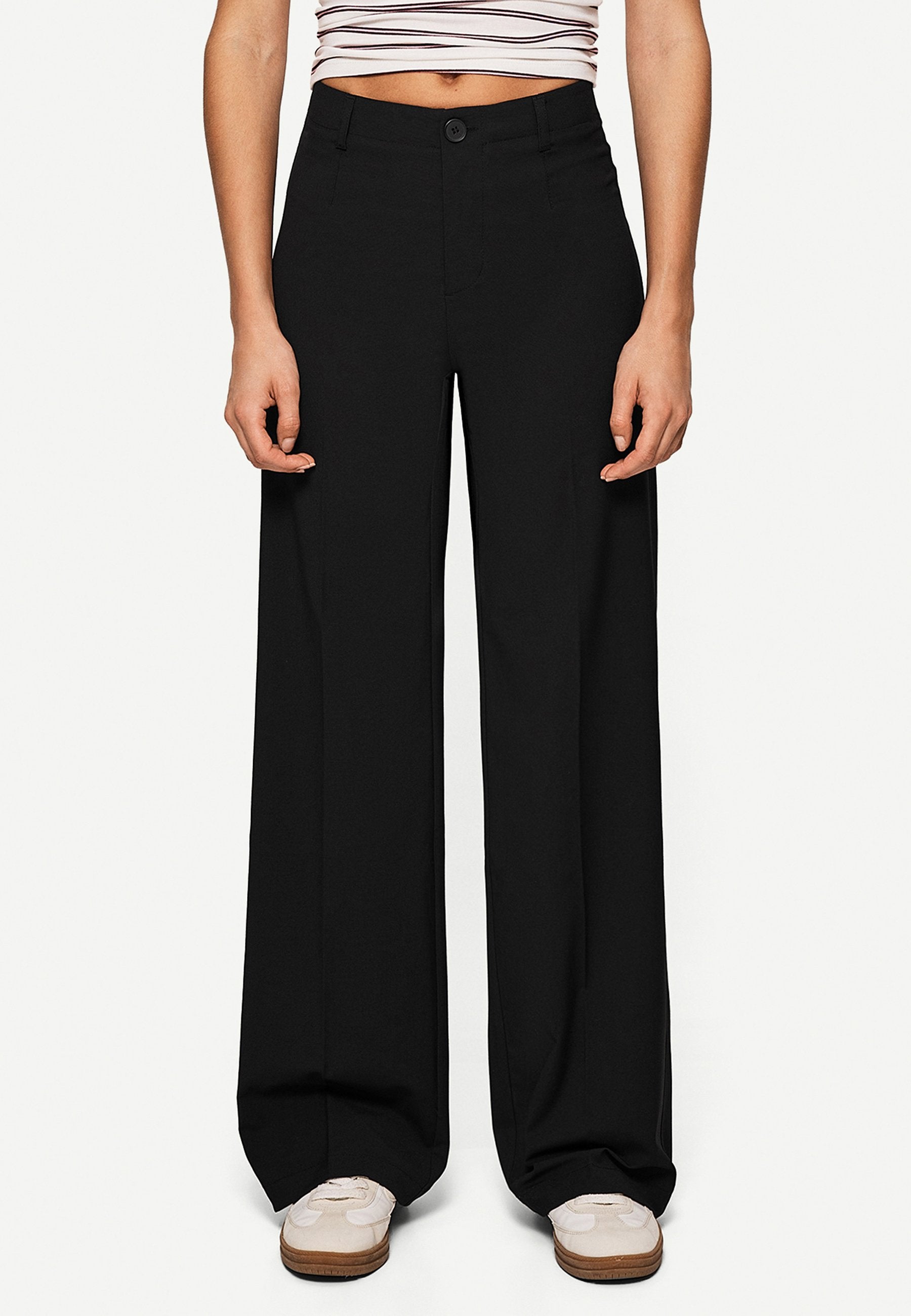 BERSHKA WIDE-LEG TAILORED - Trousers - Black