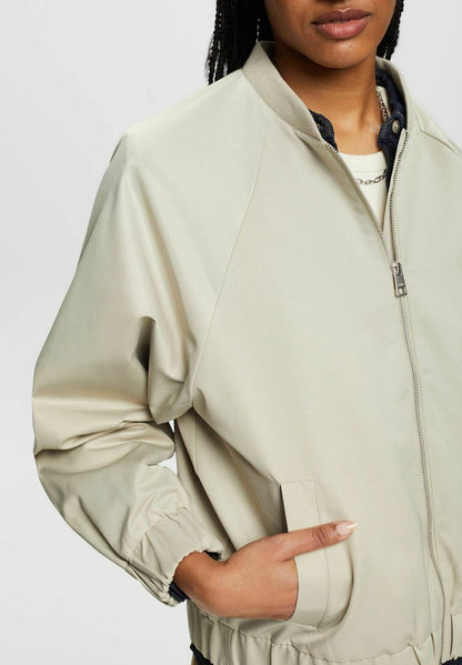 ESPRIT MIT LOCKERER PASSFORM - Bomberjacke - Dusty Green