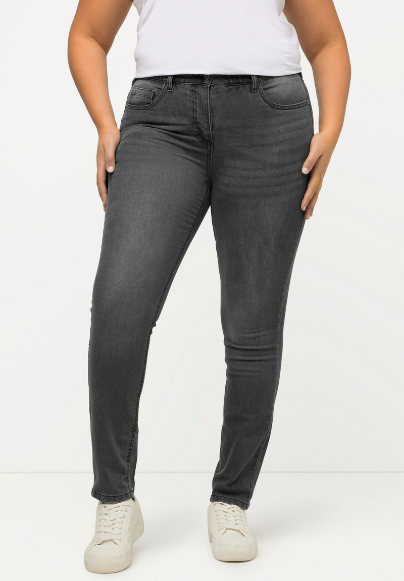 Ulla Popken GROSSE GRÖSSEN SARAH, 5-POCKET, HIG - Jeans Slim Fit - Grey Denim