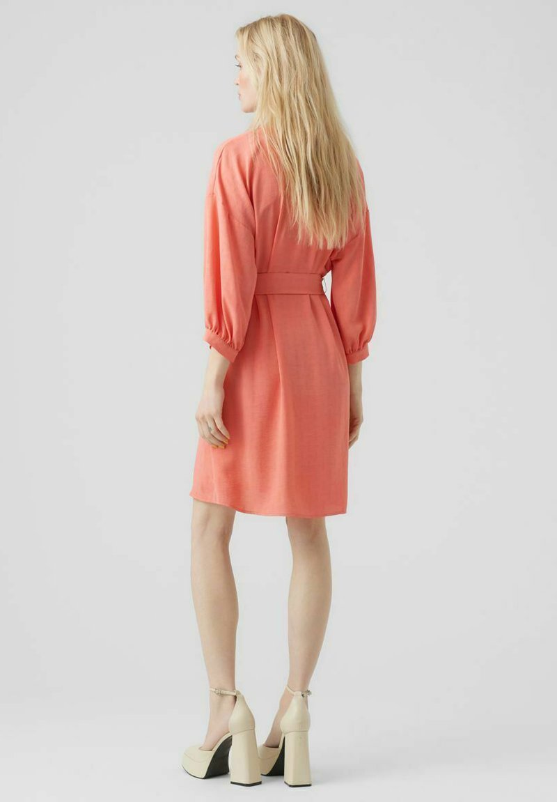 Vero Moda Freizeitkleid - Georgia Peach