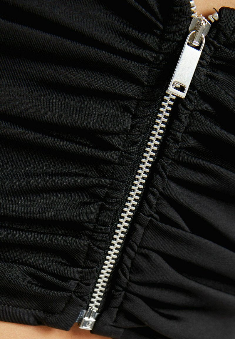BERSHKA GATHERED WITH NECKLINE DETAIL - Top - Black