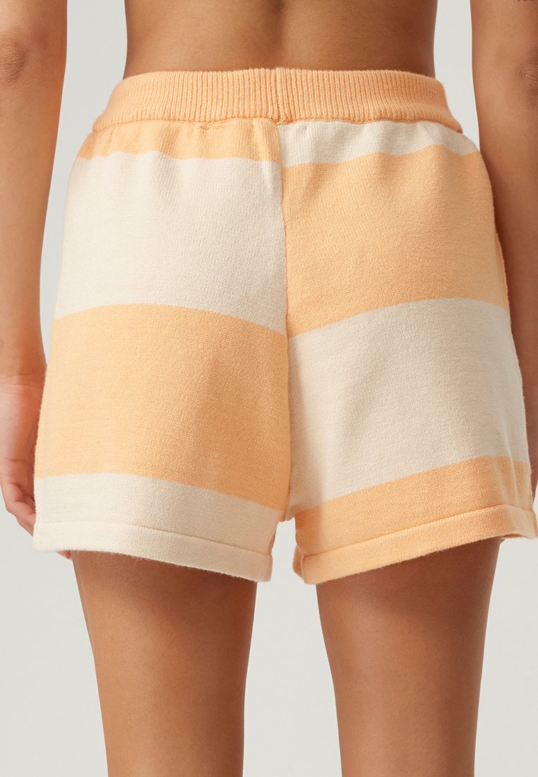  CHECKER - Shorts - Tangerine