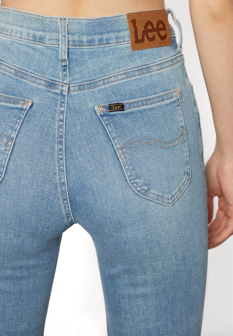Lee FOREVERFIT FLARE - Flared Jeans - Winter Sun
