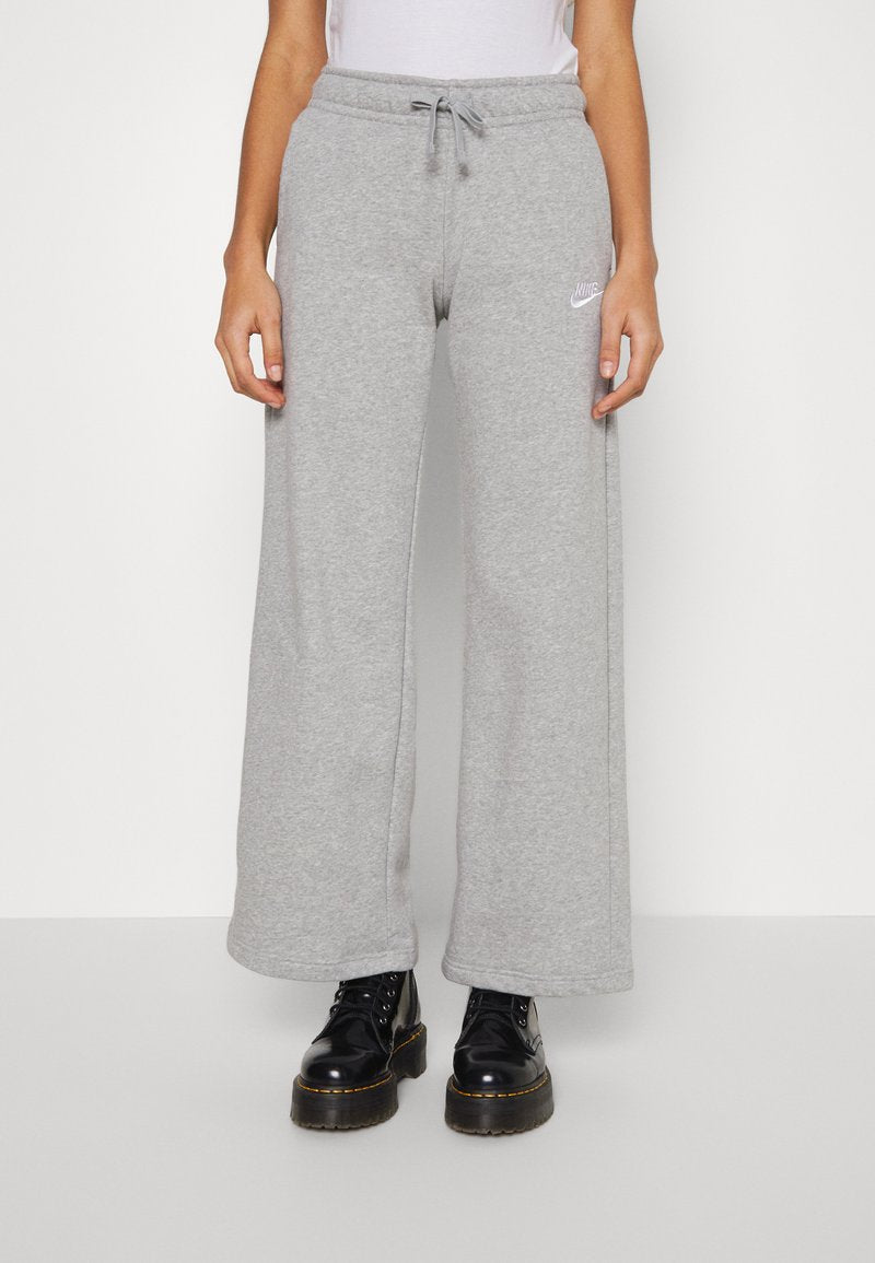 Nike Sportswear CLUB PANT WIDE - Jogginghose - Grey Heather