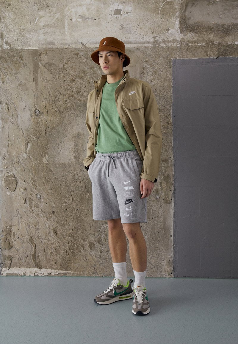 Nike Sportswear CLUB - Shorts - Dark Grey Heather