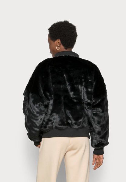 Alpha Industries Bomberjacke - Black