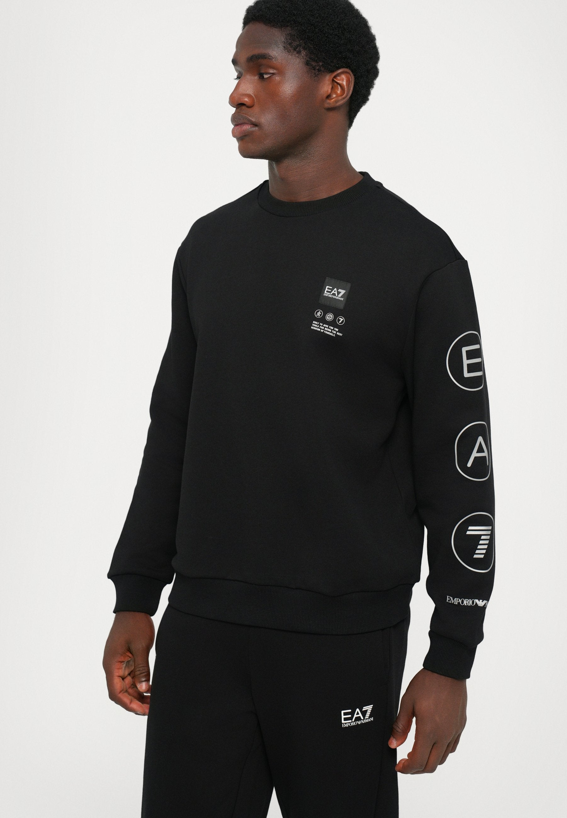EA7 Emporio Armani TRAIN LOGO UNISEX - Sweatshirt - Black/silver-coloured