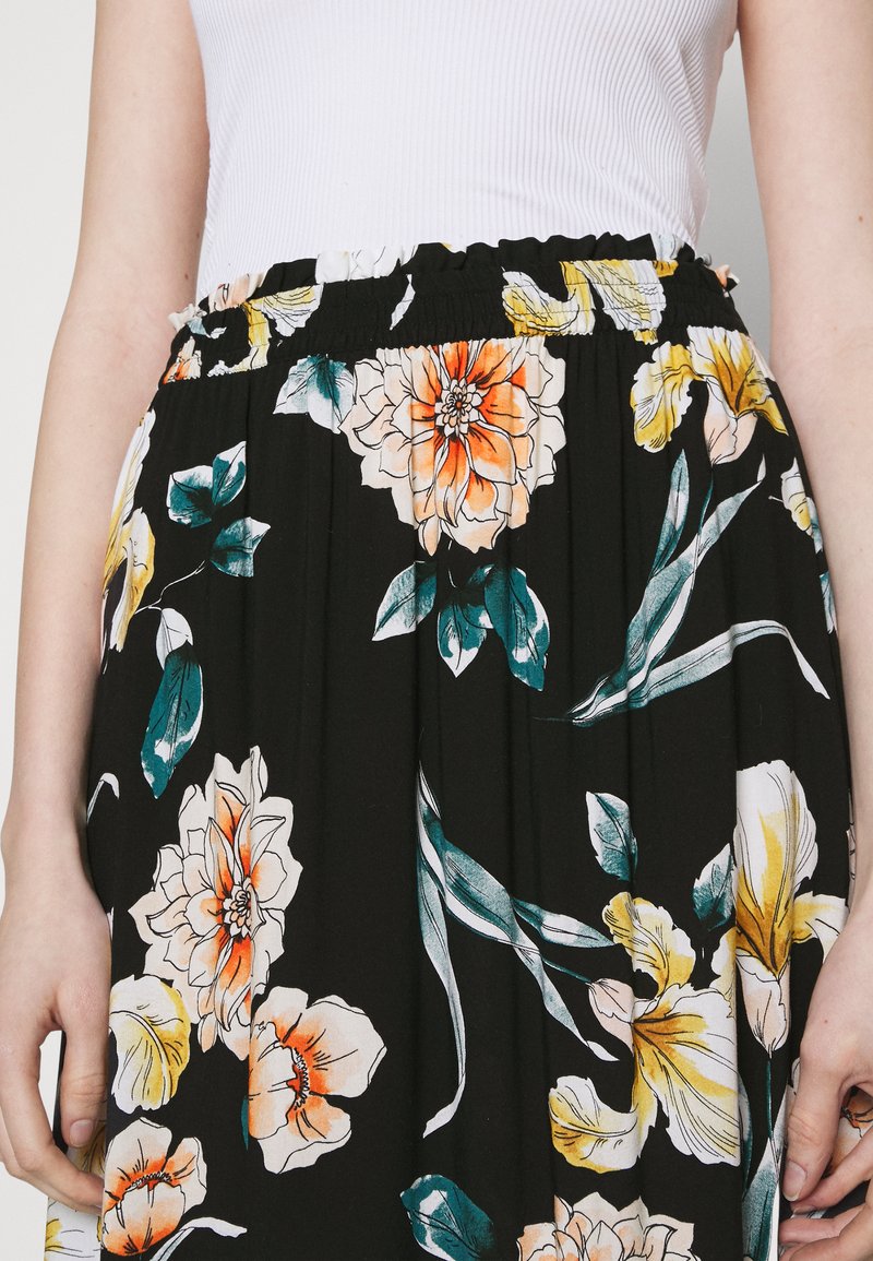 ONLY ONLNOVA LIFE LONG SKIRT - Maxirock - Black Soft Flowers