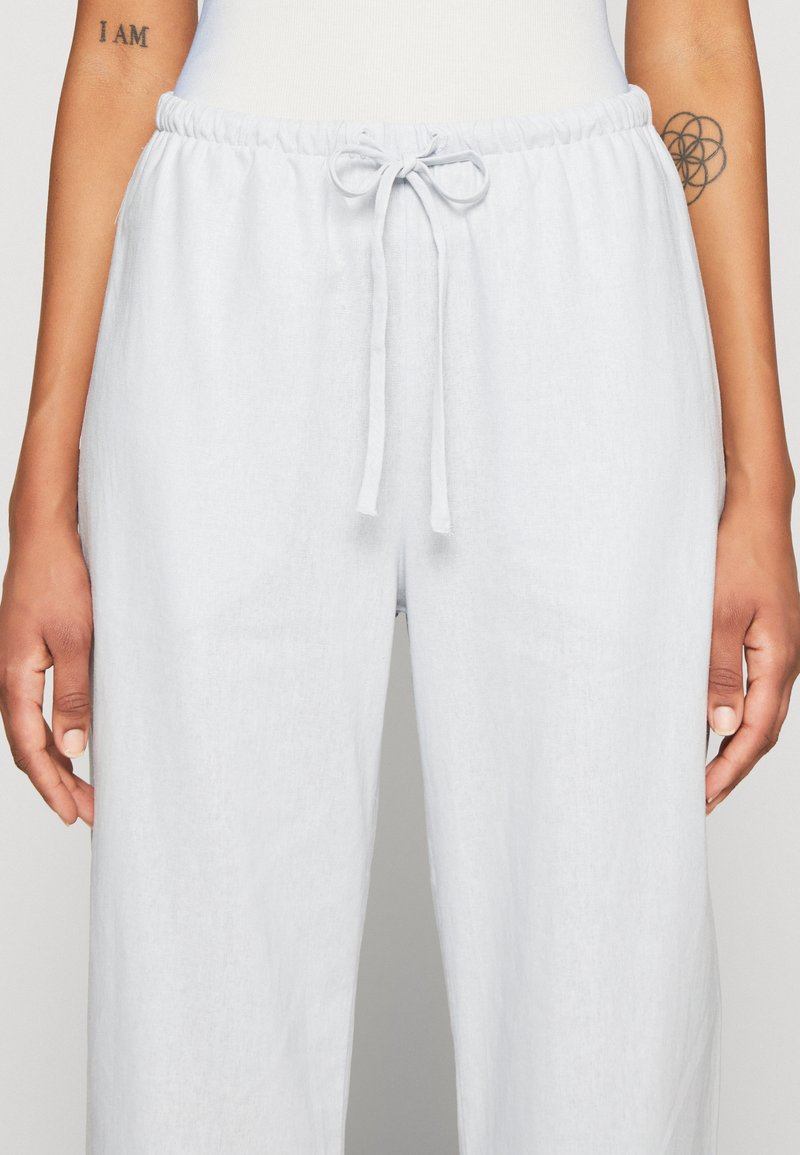 WEEKDAY MIA TROUSERS - Stoffhose - Blue Dusty Light